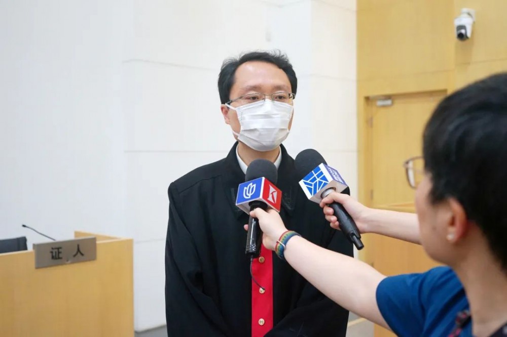 上海一中院宣判现场直击:被强行转走的18.88个比特币3 上海一中院宣判现场直击:被强行转走的18.88个比特币3
