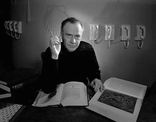 观点|隐形方尖碑：用媒体思维解释区块链