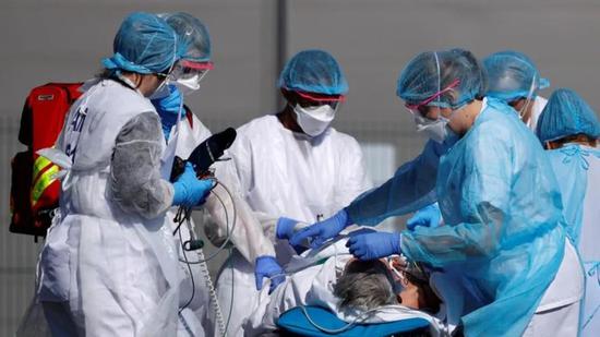 货币界大军蜂拥进入面具圈：损失200万元，赚取6000万元1