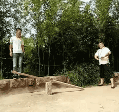 4%霸权：美国印钞，世界买单？9