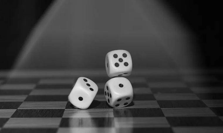 有关数字货币量化投资行业的文章