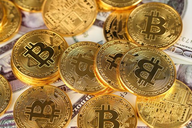 如何是比特币挖？ 比特币的价值0？1