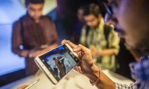 今日芯声｜黑客大举攻击 Twitter 索取比特币，仅“赚”11 万美元9