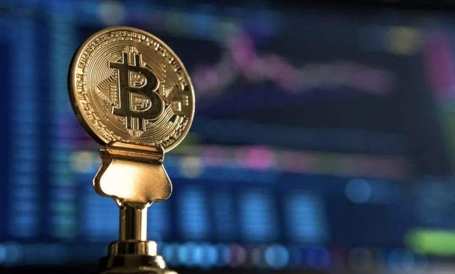 一枚比特币6.4万，家用电脑24小时不听挖，多久能挖一枚？6